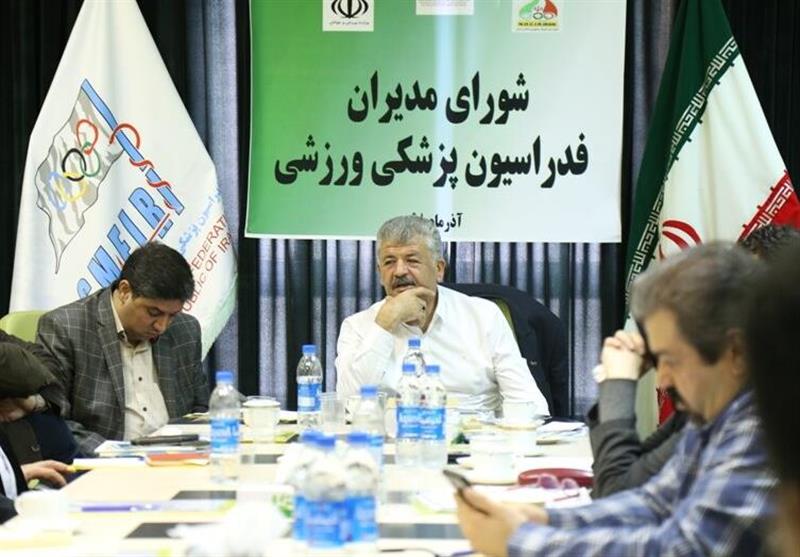خلیلیان: حدادی می‌خواهد تمرین کند، منتظر تست کرونای گنج‌زاده هستیم/ می‌توانیم مجوز باشگاه‌های متخلف را لغو کنیم