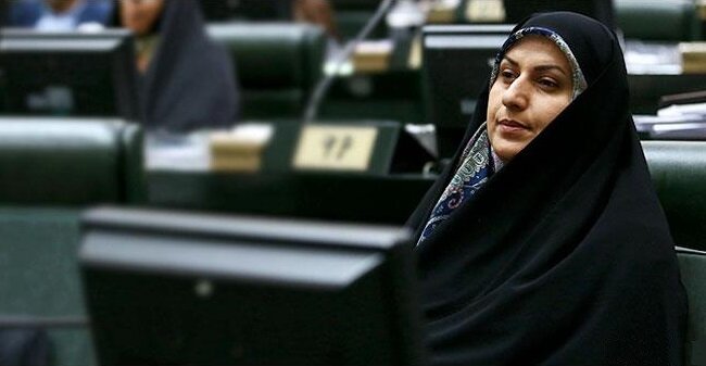 رونق مشاغل اینترنتی به جهش تولید می‌انجامد/مجوزبازی‌ در اقتصاد دیجیتال پذیرفتنی نیست