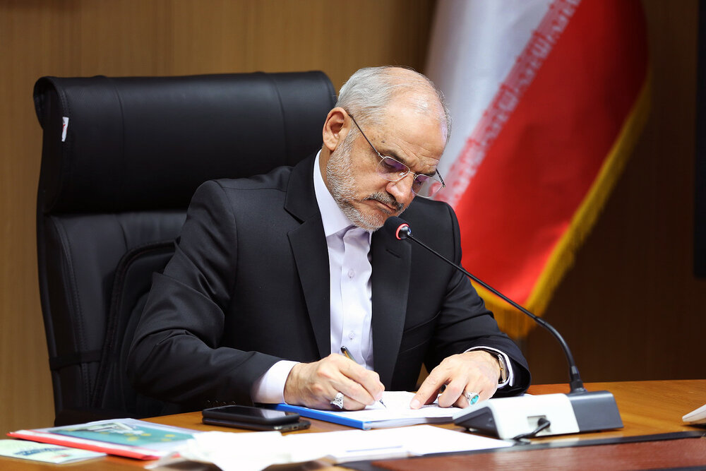 «مدیرکل دفتر فناوری اطلاعات» و «رئیس ستاد مستندسازی اموال غیرمنقول» آموزش‌وپرورش منصوب شدند