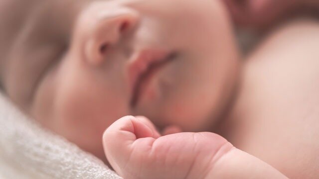 چند امتیاز  منحصر به فرد تغذیه با شیر مادر