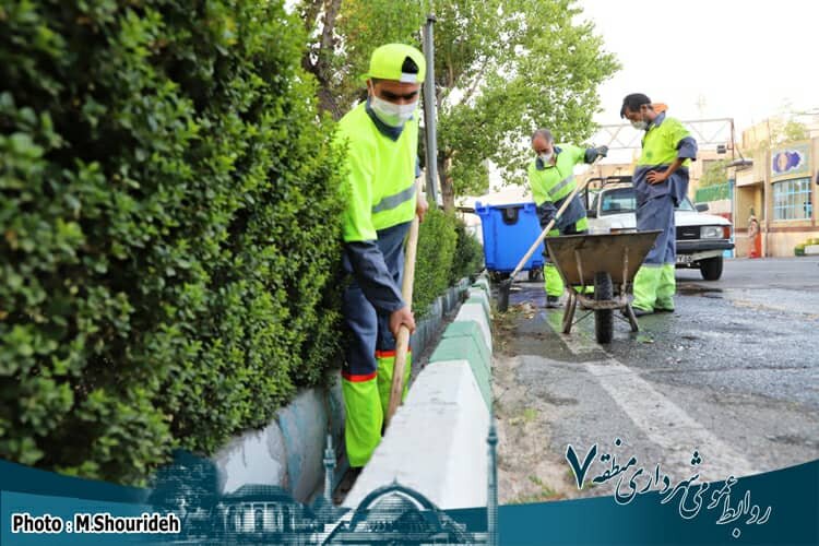 آماده سازی مصلی امام خمینی (ره) برای برگزاری کنکور سراسری