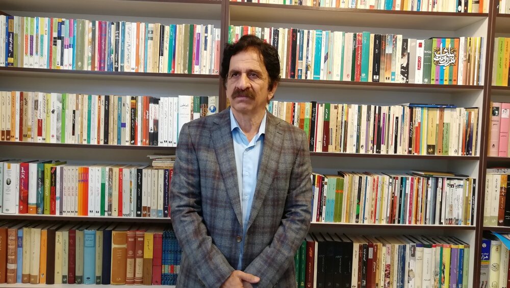 نویسنده‌هایی که ژست می‌گیرند