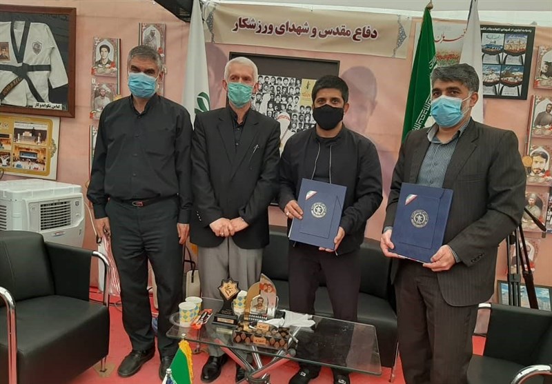 امضای تفاهم‌نامه مشترک میان فدراسیون کشتی و سازمان بسیج ورزشکاران