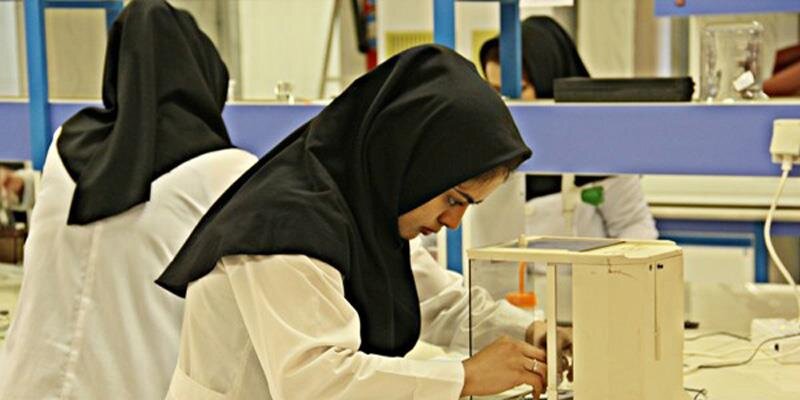 وبیناری برای معرفی برنامه‌های حمایتی رویش و شکوفایی پارک فناوری تهران