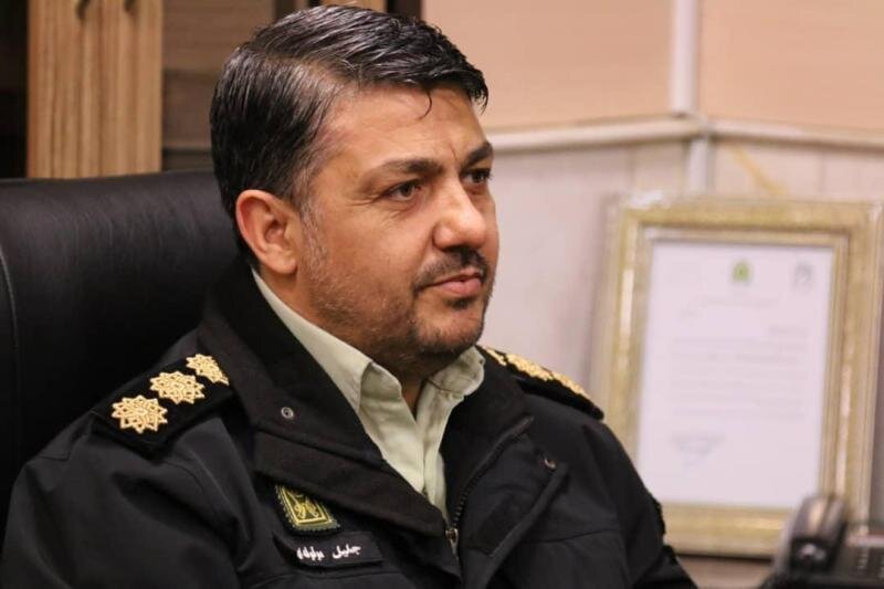 کشف بیش از ۲۰تن کالای اساسی احتکارشده از پارکینگ یک خانه