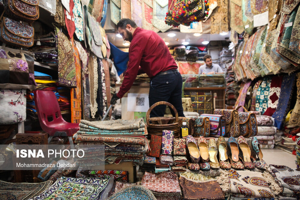 هنرمندانی که دست‌فروشی می‌کنند!