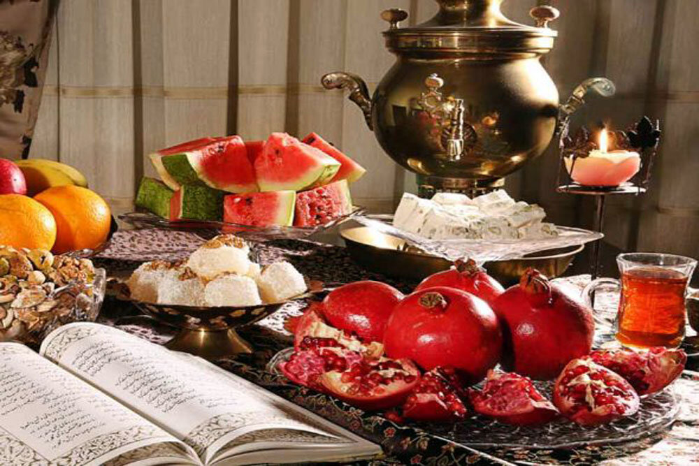 دولت برای برگزاری یلدای مجازی به مردم «اینترنت رایگان» بدهد/با دورهمی‌ها یلدا را تلخ نکنیم