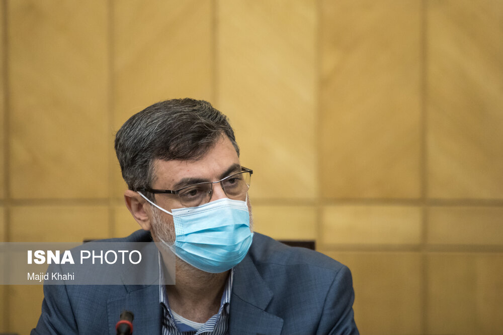 مجلس تولید واکسن ایرانی کرونا را پیگیری می‌کند