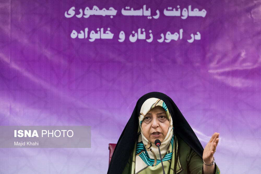 تاکید “ابتکار” بر آموزش مهارت استفاده صحیح از فضای مجازی در شبکه شاد