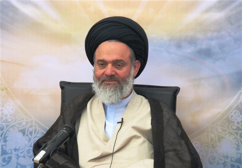 تحریم آمریکا نظر پیروان ادیان را به آستان قدس رضوی جلب می‌کند