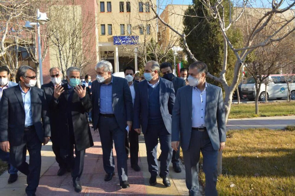 وظیفه پارک علم‌وفناوری تبدیل خدمات و محصولات دانشگاه به فناوری است
