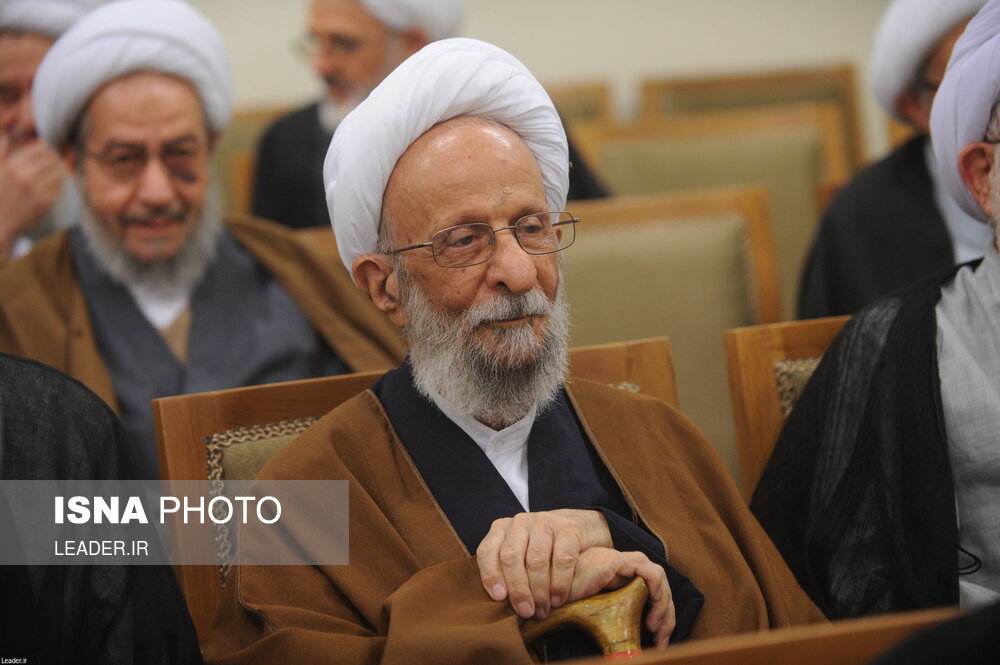 آیت الله مصباح یزدی همواره مدافع راه و مکتب امام و رهبری بود