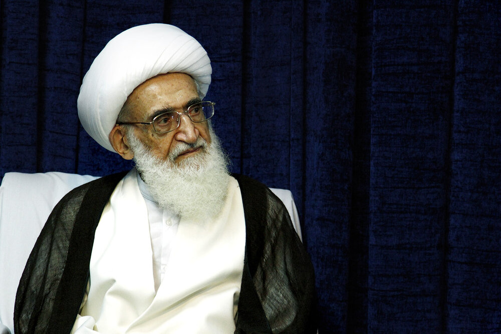 فقر و جهل مانع شکل گیری سامانه های اسلامی اجتماعی، سیاسی و فرهنگی است فقر و جهل مانع شکل گیری سامانه های اسلامی اجتماعی، سیاسی و فرهنگی است