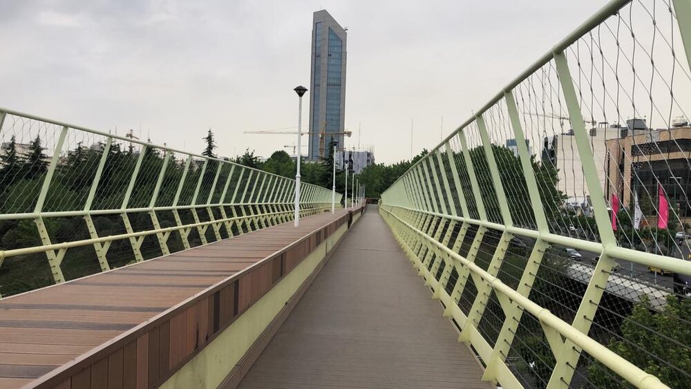 حفاظ بندی پل اتصال بوستان‌ آب و آتش به بوستان جنگلی طالقانی