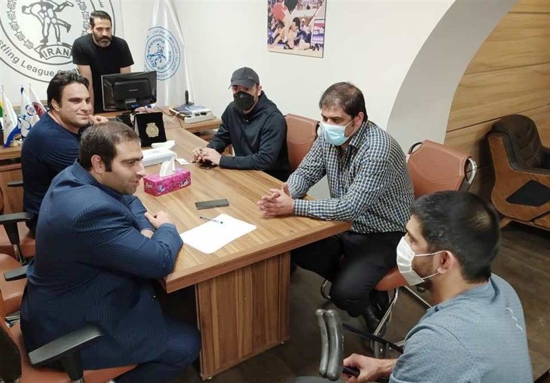 نشست بررسی لیگ کشتی در سال 1400 برگزار شد