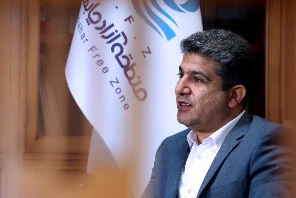 انتقاد از عدم بکارگیری نیروهای توامند بومی در مناطق آزاد