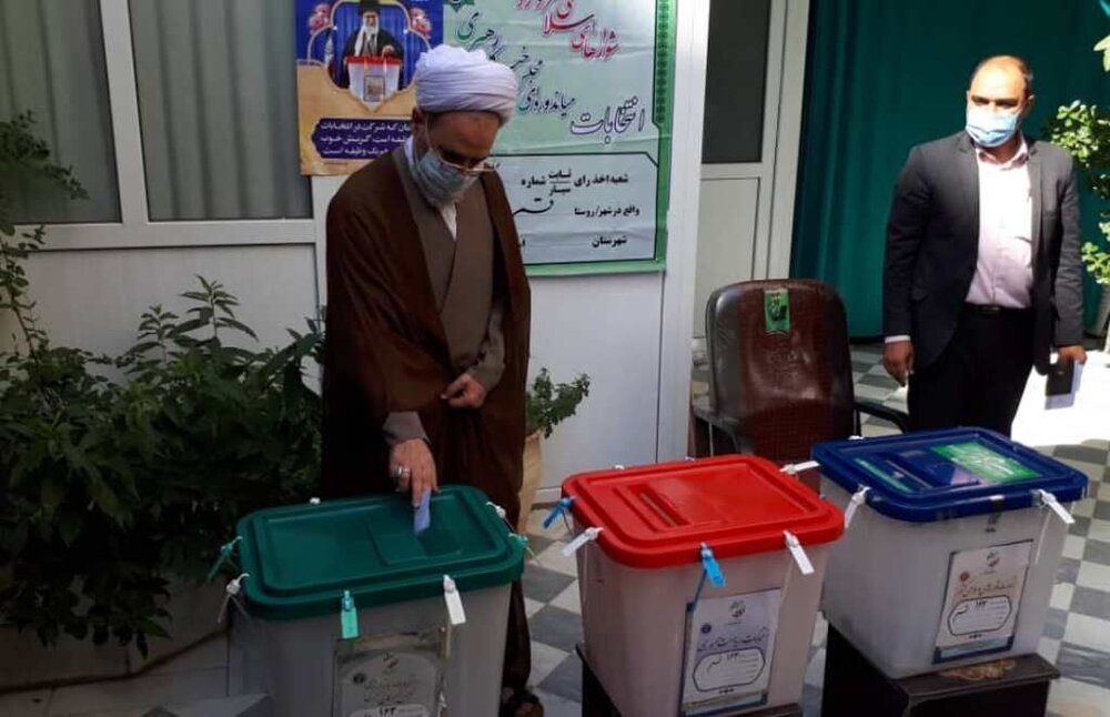 آیت الله اعرافی: انتخابات امروز، سرنوشت ساز است