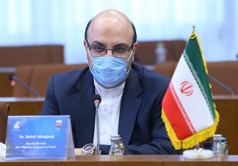 علی‌نژاد: پرچمدار کاروان ایران جزو متخلفان نبوده و تغییر نمی‌کند/ دستگاه‌های امنیتی با وطن‌فروشان برخورد کنند