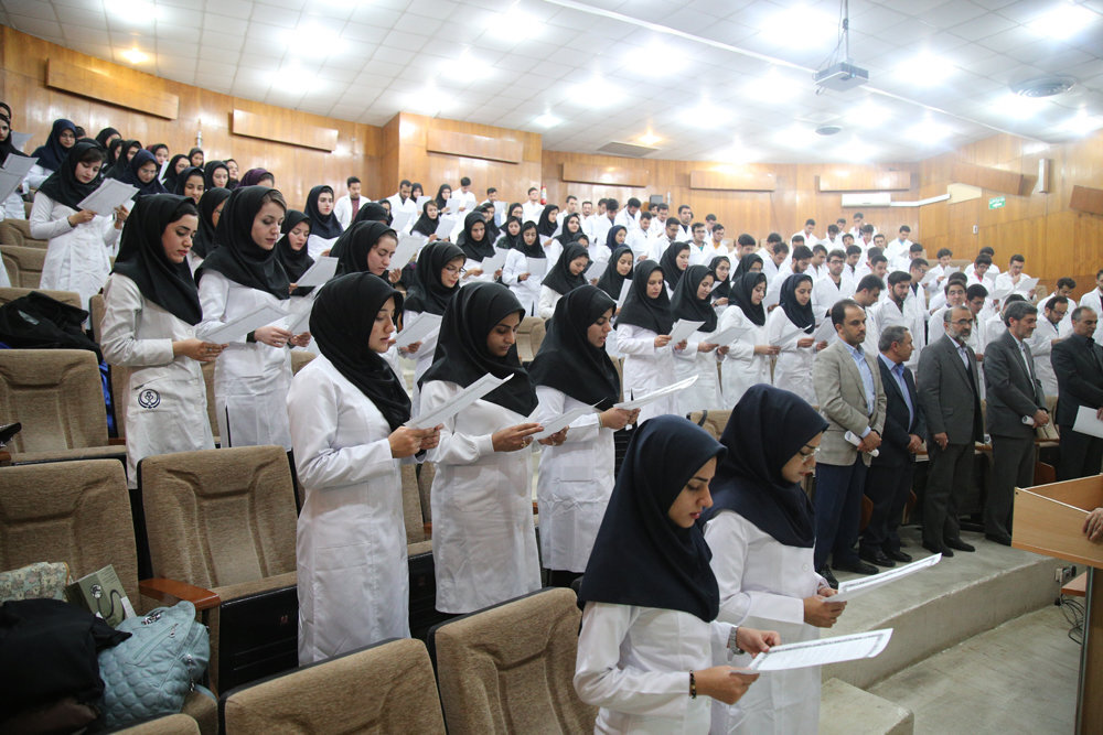 تصویب پذیرش ۳۰ درصد دانشجویان علوم پزشکی از مقطع کارشناسی/الزام دانشگاه‌ها به افزایش ظرفیت