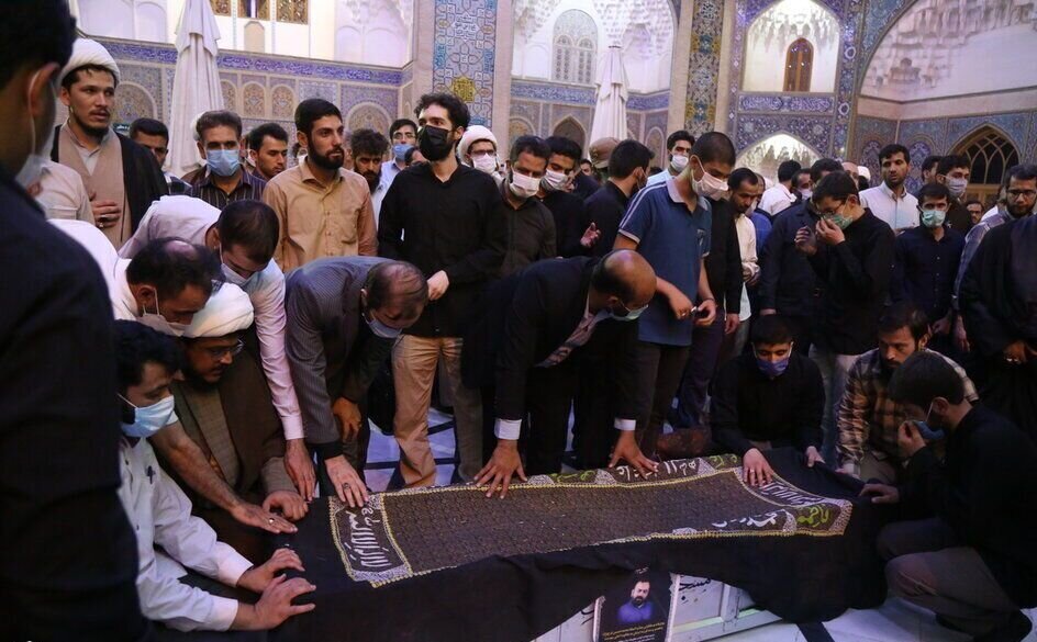 پیکر دکتر فرج نژاد و خانواده اش به یزد منتقل شد