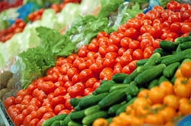 قیمت گوجه فرنگی به بیش از ۱۰ هزارتومان رسید