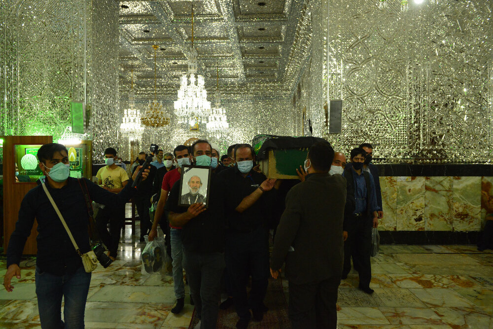 پیکر مدیرکل صداوسیمای سمنان در دارالرحمه به خاک سپرده شد پیکر مدیرکل صداوسیمای سمنان در دارالرحمه به خاک سپرده شد