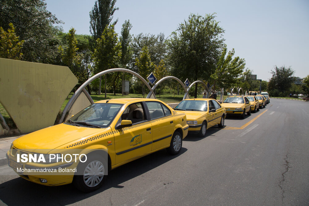 گره بیمه رانندگان تاکسی باز می‌شود؟