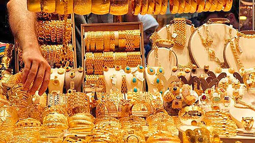 اینجا هیچ چیز اصل نیست
