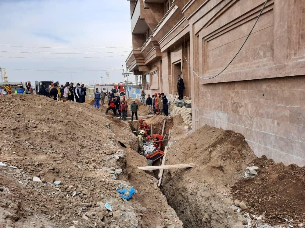 ریزش کانال در حال ساخت و مصدومیت یک کارگر