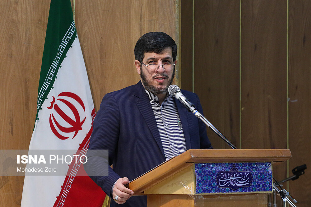 علامه واعظ‌زاده خراسانی، یکی از منادیانی است که پرچم تقریب مذاهب را به دست داشت