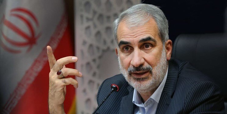 ادامه جدال لفظی بر سر تعطیلی مدارس | نوری: بچه ها با ماسک به مدرسه بیایند | من شاخص‌های آلودگی هوا را در دنیا دیدم بعد موضع‌گیری کردم
