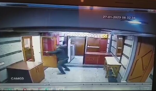 جزئیات جدید از تیراندازی در سفارت آذربایجان | اعترافات متهم ؛ روایت یک شاهد