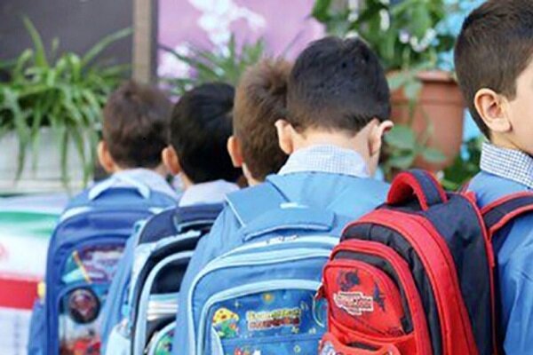 مسمومیت دانش آموزان از قم به تهران رسید | ۳۰ دانش آموز تهرانی در کلاس مسموم شدند