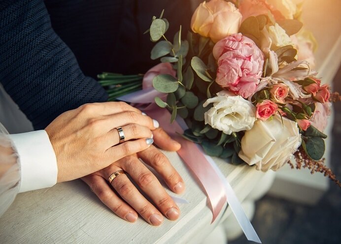 اینفوگرافیک | ۹ نشانه برای اینکه بفهمیم با فرد مناسبی ازدواج کرده‌ایم یا نه؟
