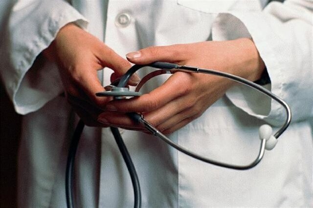 استخدام فارغ التحصیلان پزشکی و داروسازی در آموزش و پرورش؟ | توضیح جالب معاون وزیر آموزش و پرورش