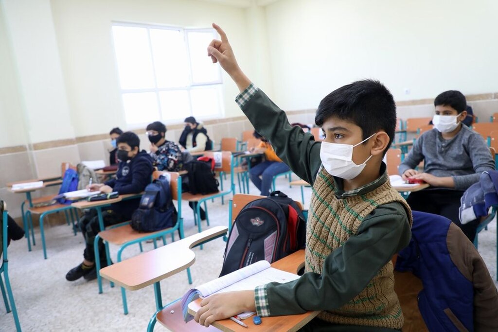 شرایط جدید ثبت نام مدارس برای سال تحصیلی ۱۴۰۳-۱۴۰۲ | نحوه ثبت نام دانش آموزان میان پایه