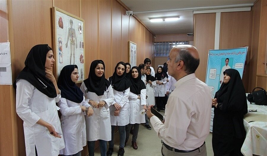 ماجرای صندلی‌فروشی در دانشگاه‌های علوم پزشکی | سوء‌استفاده از کم‌اطلاعی مردم
