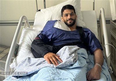 کتف مصدوم یزدانی امروز در فرانسه جراحی شد کتف مصدوم یزدانی امروز در فرانسه جراحی شد