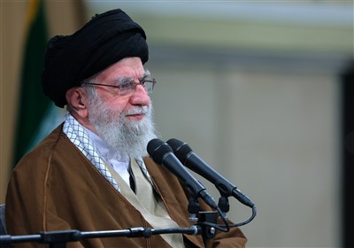 خط بطلان رهبری بر ایده انحرافی جهش ارز به بهانه کنترل تورم