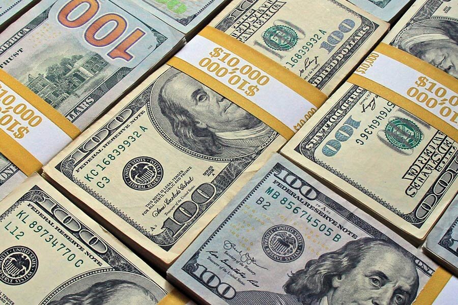 سقوط دلار و تتر همزمان با پرواز عراقچی