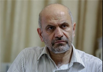 اقتصاد ایران در دام بازارگرایی؛ روایت مؤمنی از انحراف سیاست‌ اقتصادی پس از جنگ 8 ساله + فیلم