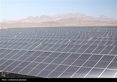 آغاز عملیات اجرایی احداث نیروگاه خورشیدی 15 مگاواتی در استان تهران
