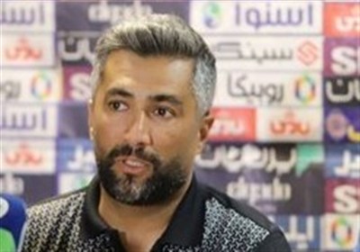 مربی ‌آلومینیوم: نقل‌وانتقالات در ‌فوتبال ایران افسارگسیخته است