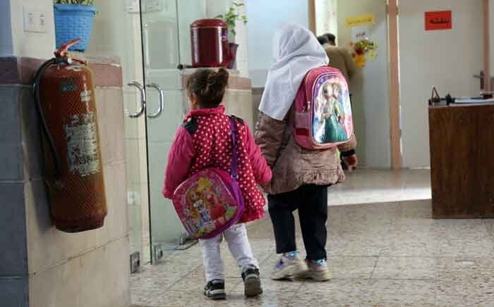 آموزش خلاقانه با اسب چوبی سبزوار