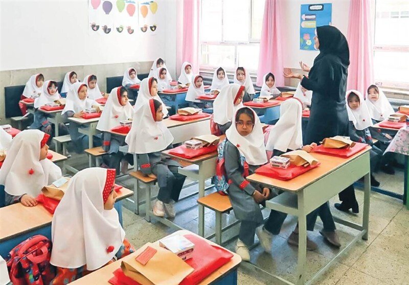 مدارس تهران فردا دوشنبه ۸ دی تعطیل شد؟ | تکلیف این مناطق به زودی مشخص می شود