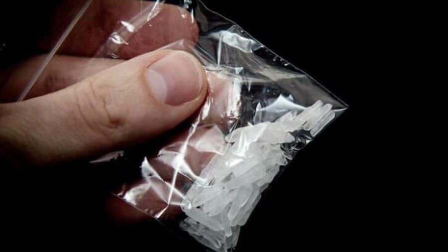 کشف ۱۲ کیلو پودر وانیل آغشته به مخدر شیشه + عکس