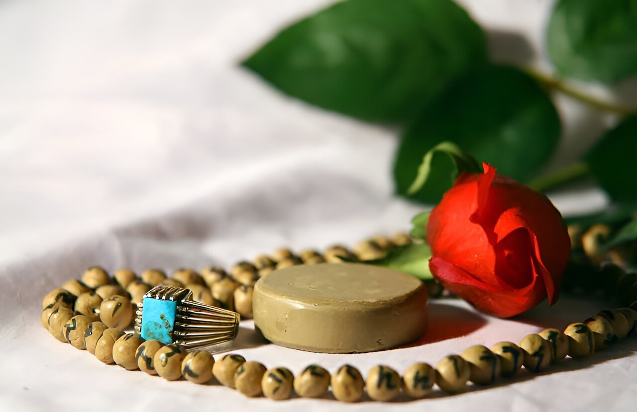 نماز شب اول قبر را چگونه بخوانیم؟ | طریقه خواندن نماز شب اول قبر + احکام نماز لیله الدفن