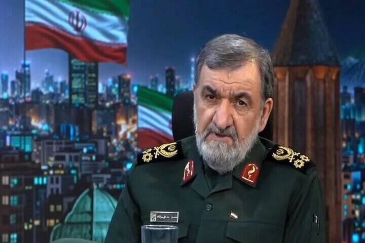 سردار رضایی: ضربات شدیدی در جنگ ۱۷ روزه به آمریکا زدیم