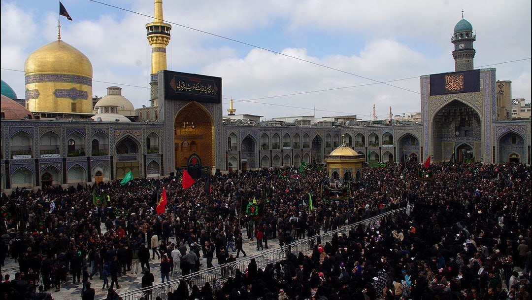 امسال زیارت امام رضا(ع) با دلتنگی برای رهبر شهید گره خورده