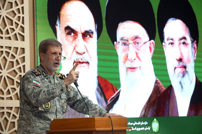 فیلم/ غلط میکنی میگویی تنگه هرمز برای آمریکاست فیلم/ غلط میکنی میگویی تنگه هرمز برای آمریکاست
